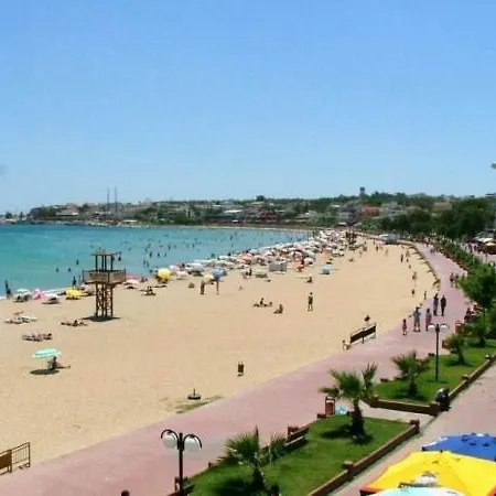 Beautiful And Silent With Car Park - Only 50mt From Altinkum Beach!